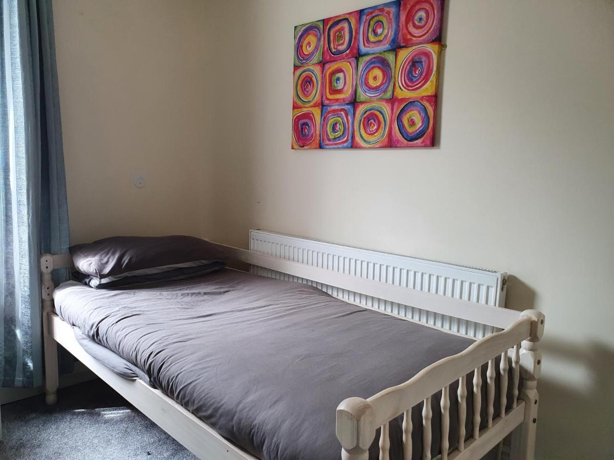 12 Person 6 Bedroom Self Catering House Liverpool Eksteriør billede